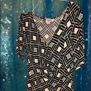 X Large JL Black Peach Gray and White Blouse